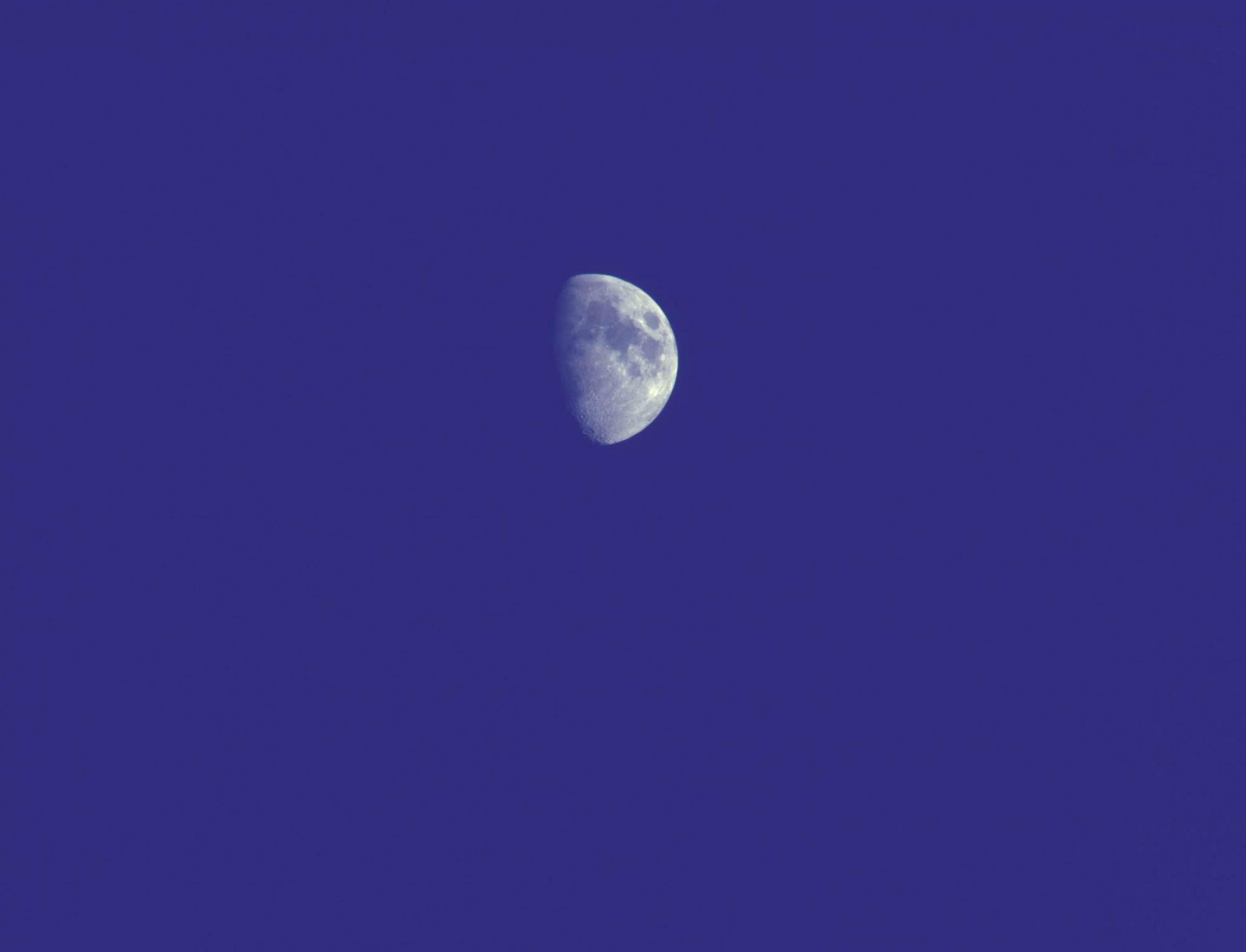 Nom : lune.jpg
Affichages : 78
Taille : 55,0 Ko