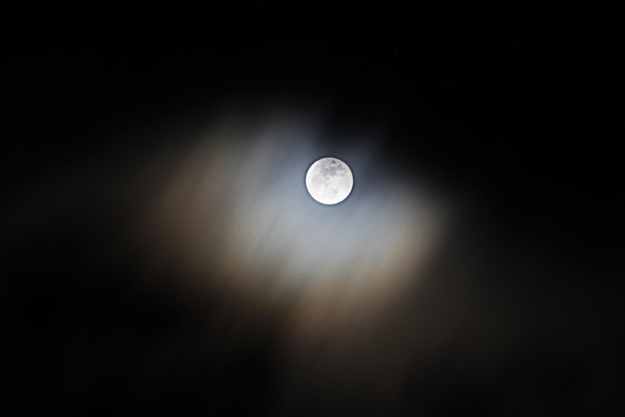Nom : Pleine lune c12-01-17.jpg
Affichages : 83
Taille : 49,1 Ko