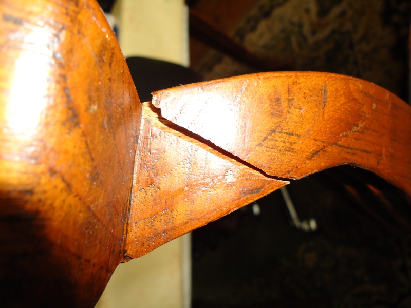 Réparer un pied de chaise en bois cassé - Blog déco Clem