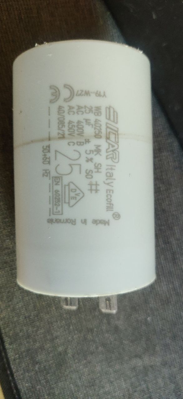 Nom : IMG_20250807_181323.jpg
Affichages : 122
Taille : 76,4 Ko