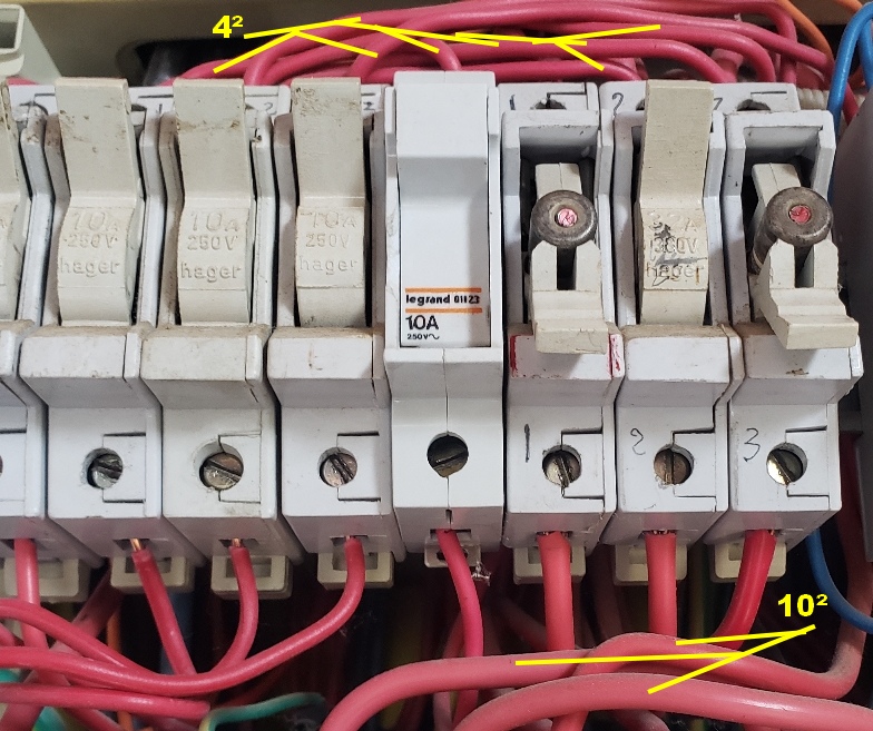 Nom : p.jpg
Affichages : 66
Taille : 242,3 Ko