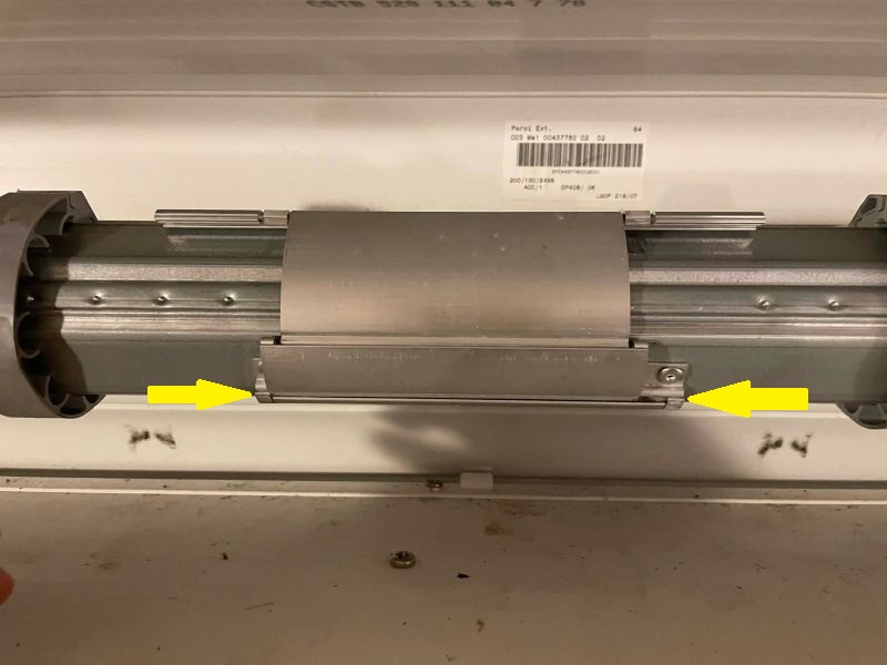 Nom : voletroulantred.jpg
Affichages : 347
Taille : 71,6 Ko