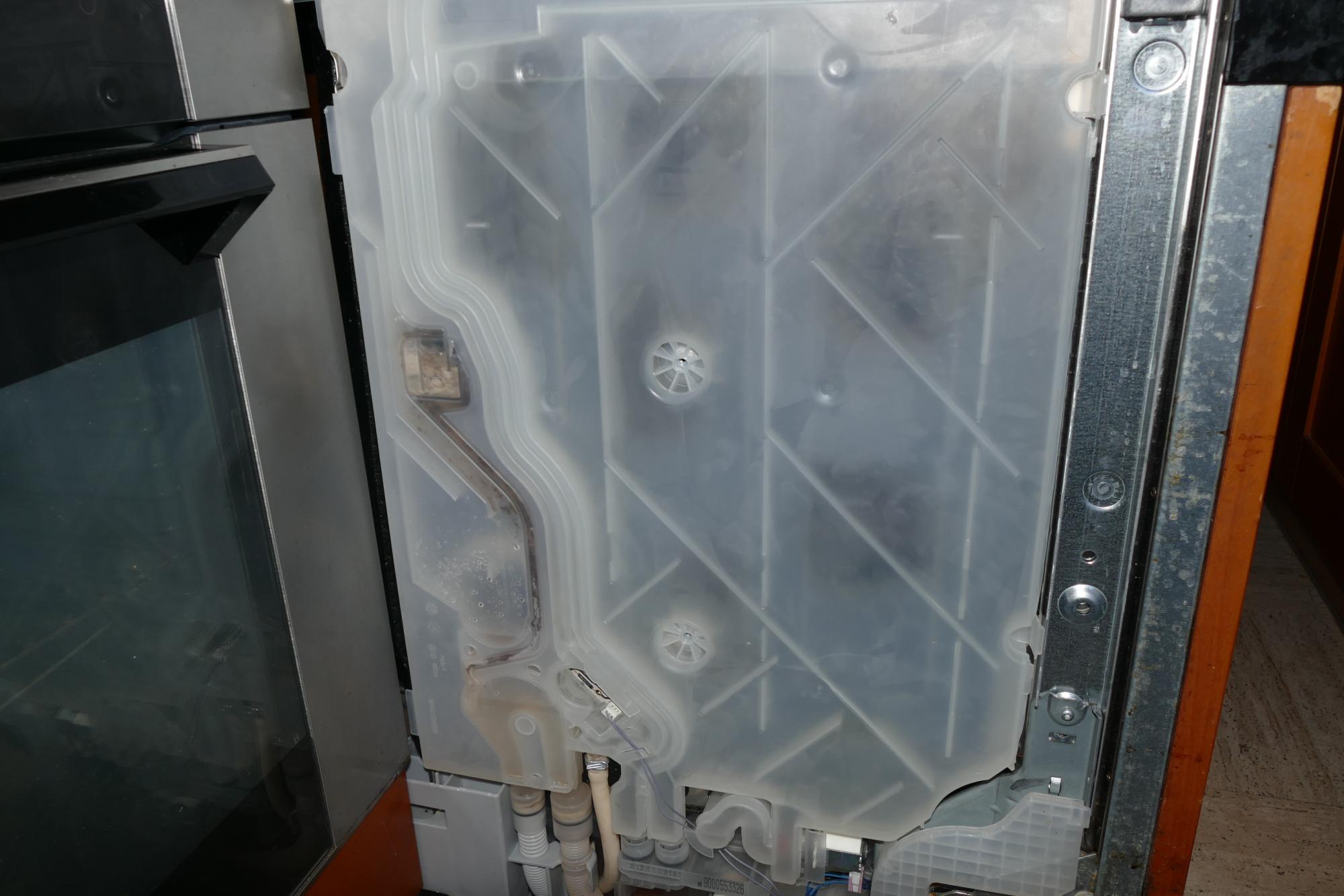 Blanc] Nettoyage circuit d'eau Lave Vaisselle Bosch SM153M86EU / 43