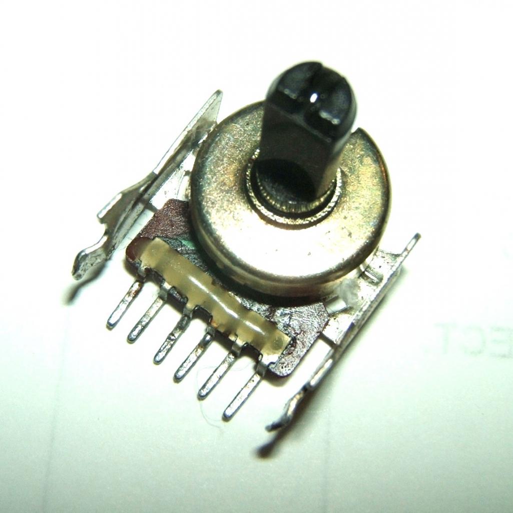 Nom : Potentiomtre.jpg
Affichages : 300
Taille : 82,5 Ko