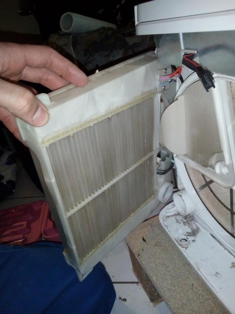Pro Breeze Déshumidificateur d'air desséchant sécheur d'air VS à  compresseur problème d'humidité 