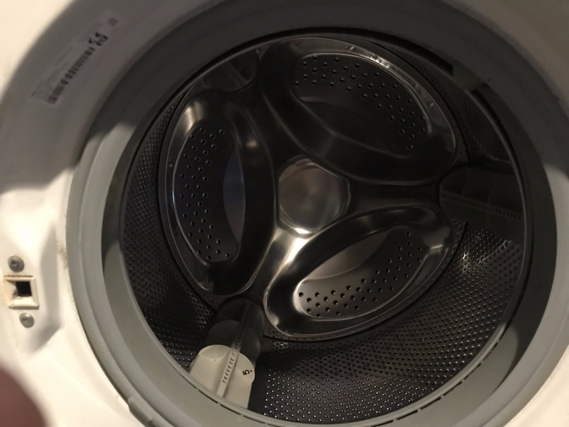 Pourquoi ma machine à laver bouge dans tous les sens à lessorage ? –  Article – Communauté SAV Darty