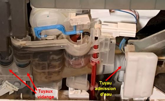 Nom : Tuyaux Vidange et Admission d'eau.JPG
Affichages : 107
Taille : 38,8 Ko