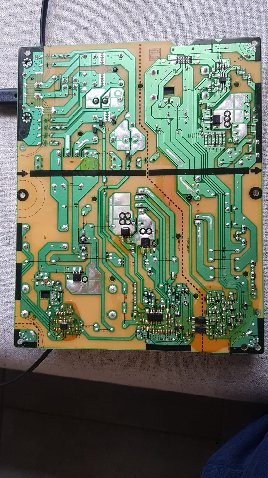 Nom : WhatsApp Image 2025-11-30 � 10.39.45_09d88f01.jpg
Affichages : 71
Taille : 385,0 Ko