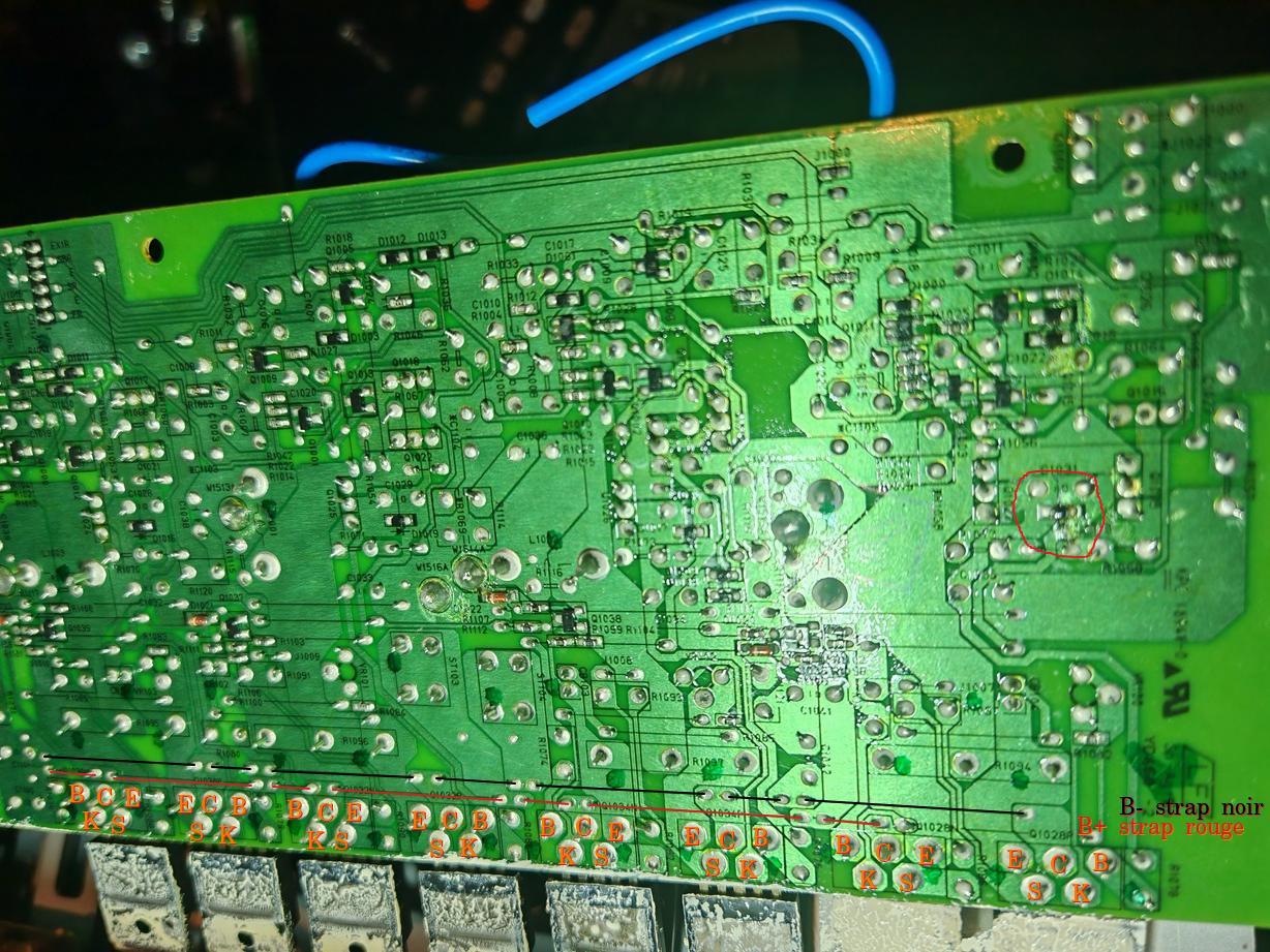 Nom : 514317d1764421331-yamaha-rx-a2010-ne-sallume-plus-veille-eteinte-img_20251128_225830(2).jpg
Affichages : 70
Taille : 239,4 Ko