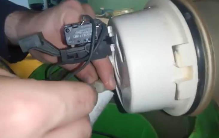 Nom : Screenshot 2026-02-23 DRAINEX 1.2 - YouTube.png
Affichages : 53
Taille : 384,2 Ko