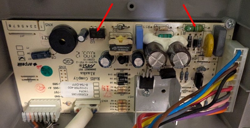Nom : platine.jpg
Affichages : 32
Taille : 87,9 Ko