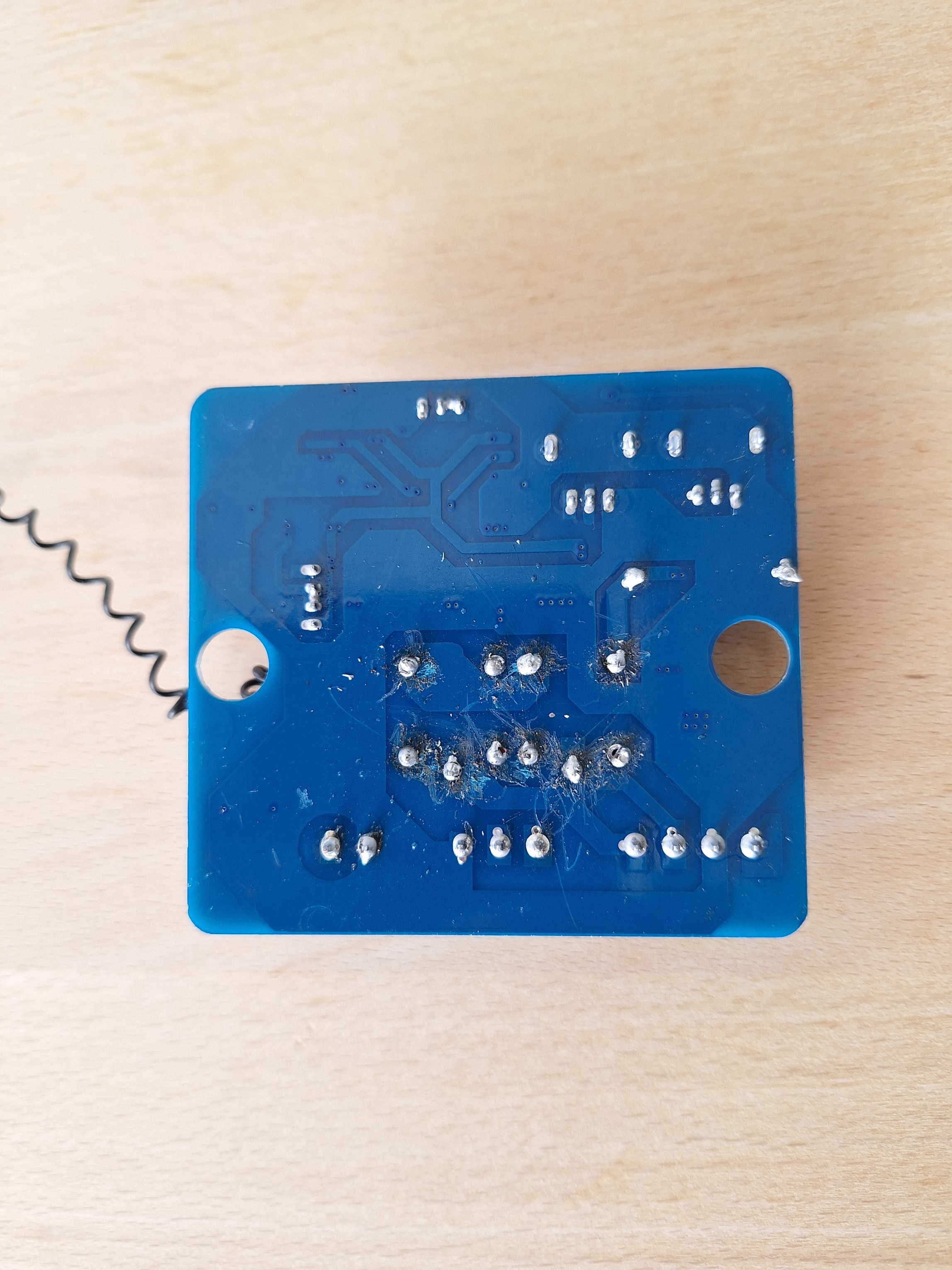 Nom : remplacement relais (1).jpg
Affichages : 26
Taille : 1,62 Mo