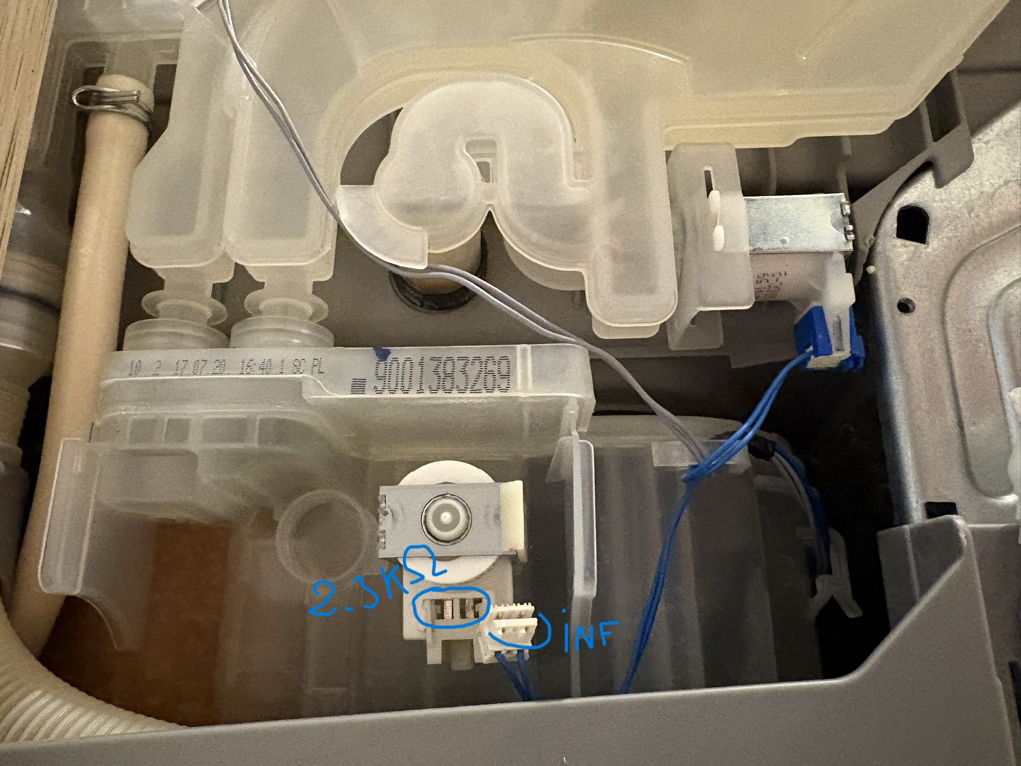 Nom : Cote-gauche-bas.JPEG
Affichages : 27
Taille : 615,4 Ko