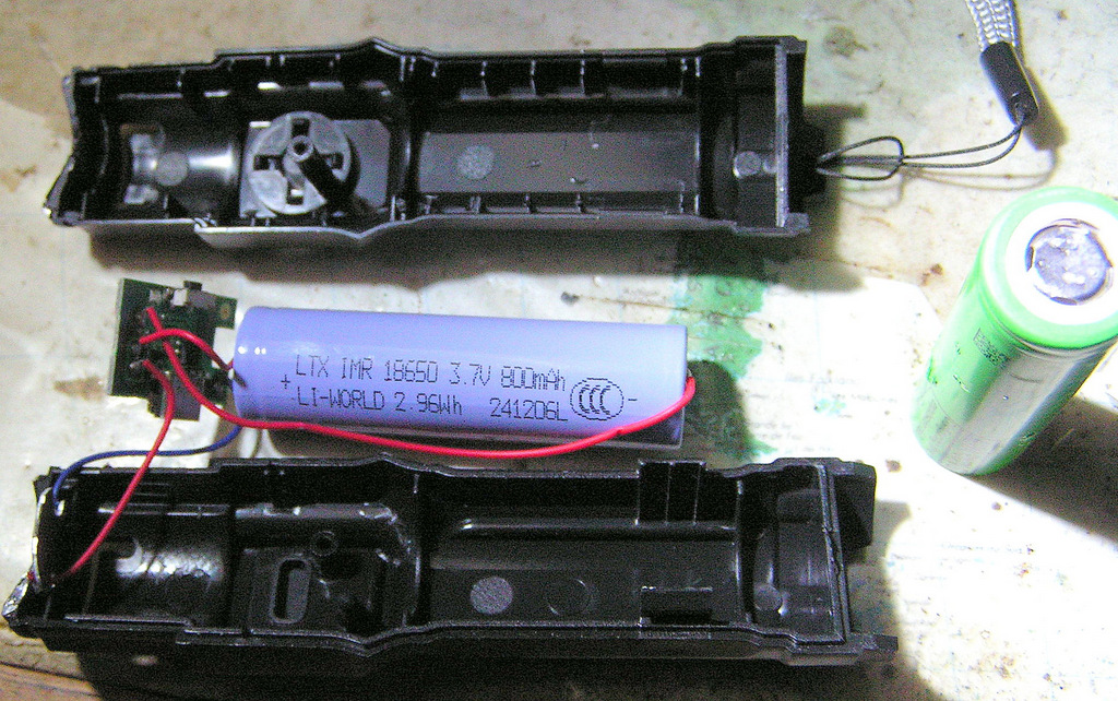 Nom : PICT1450_4.JPG
Affichages : 77
Taille : 362,1 Ko