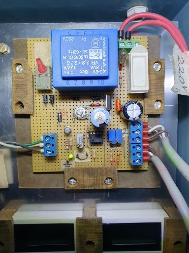 Nom : Potentiomtre pompe 003.jpg
Affichages : 50
Taille : 62,5 Ko