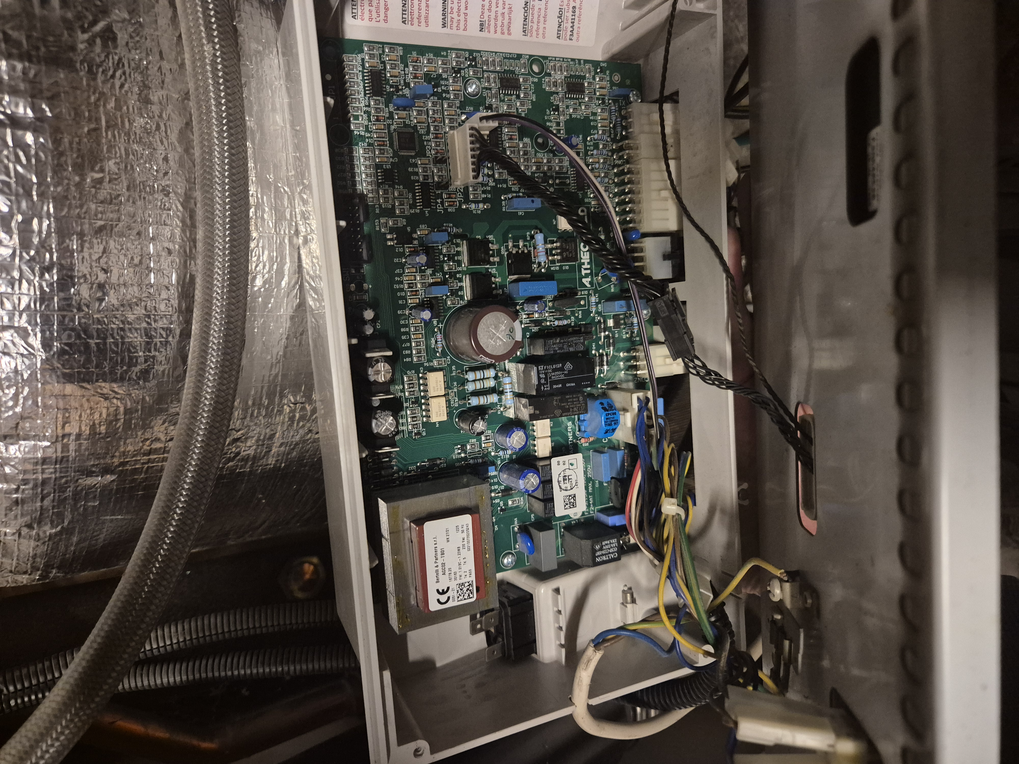 Nom : 20251211_225758.jpg
Affichages : 0
Taille : 4,14 Mo