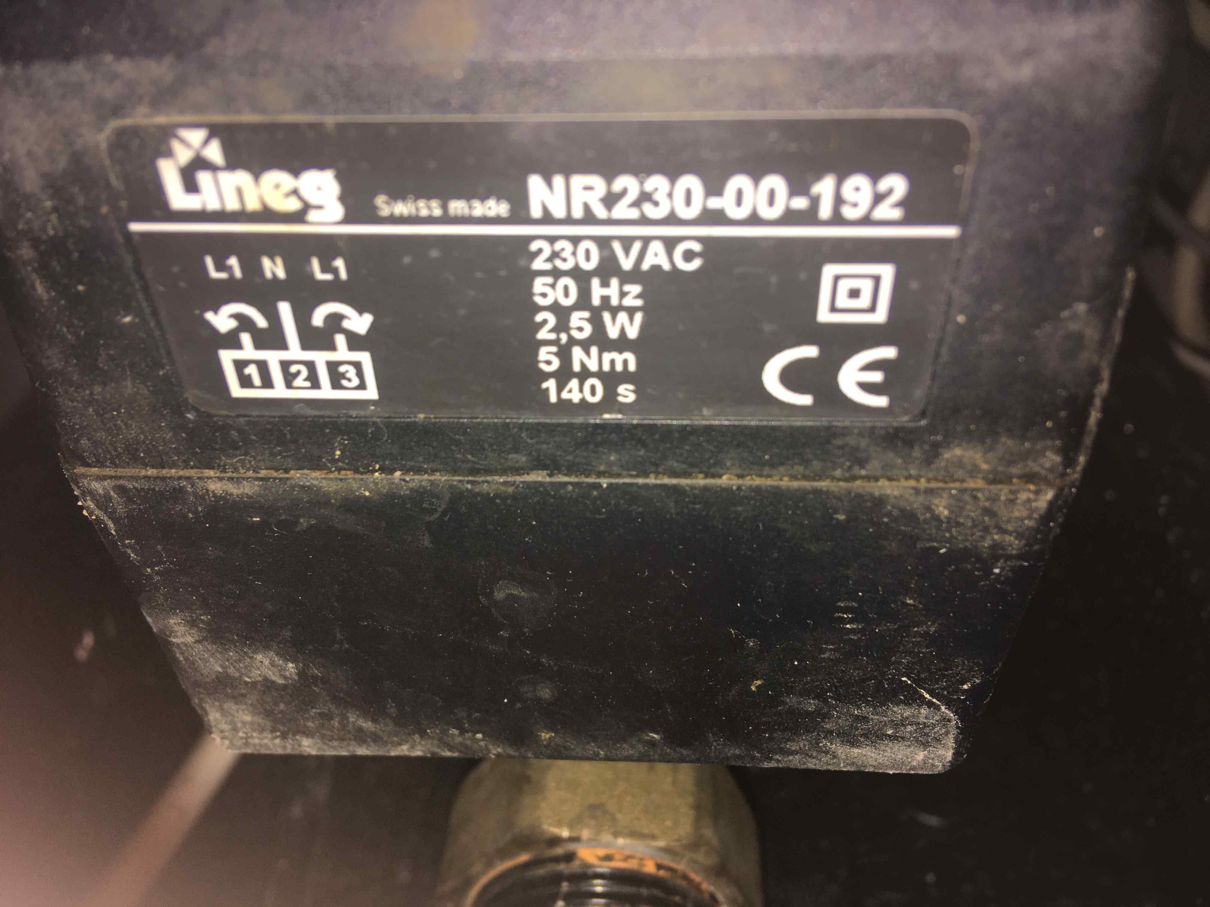 Nom : Moteur  vanne.JPG
Affichages : 43
Taille : 330,6 Ko