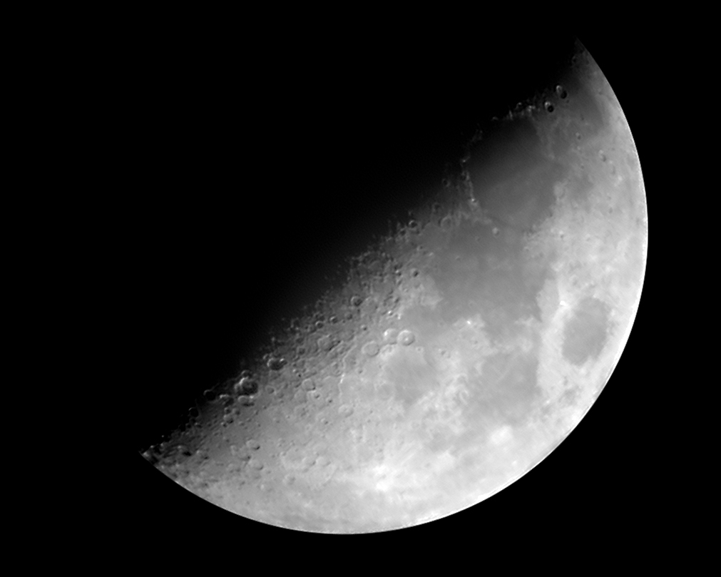 Nom : Lune-31-12-2011.jpg
Affichages : 127
Taille : 186,2 Ko