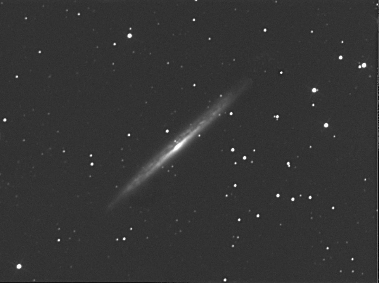 Nom : NGC5907 du 7-04_ RC6+Atik 314l _ Siril+Ftsw+Gimp+PS.jpg
Affichages : 112
Taille : 83,0 Ko