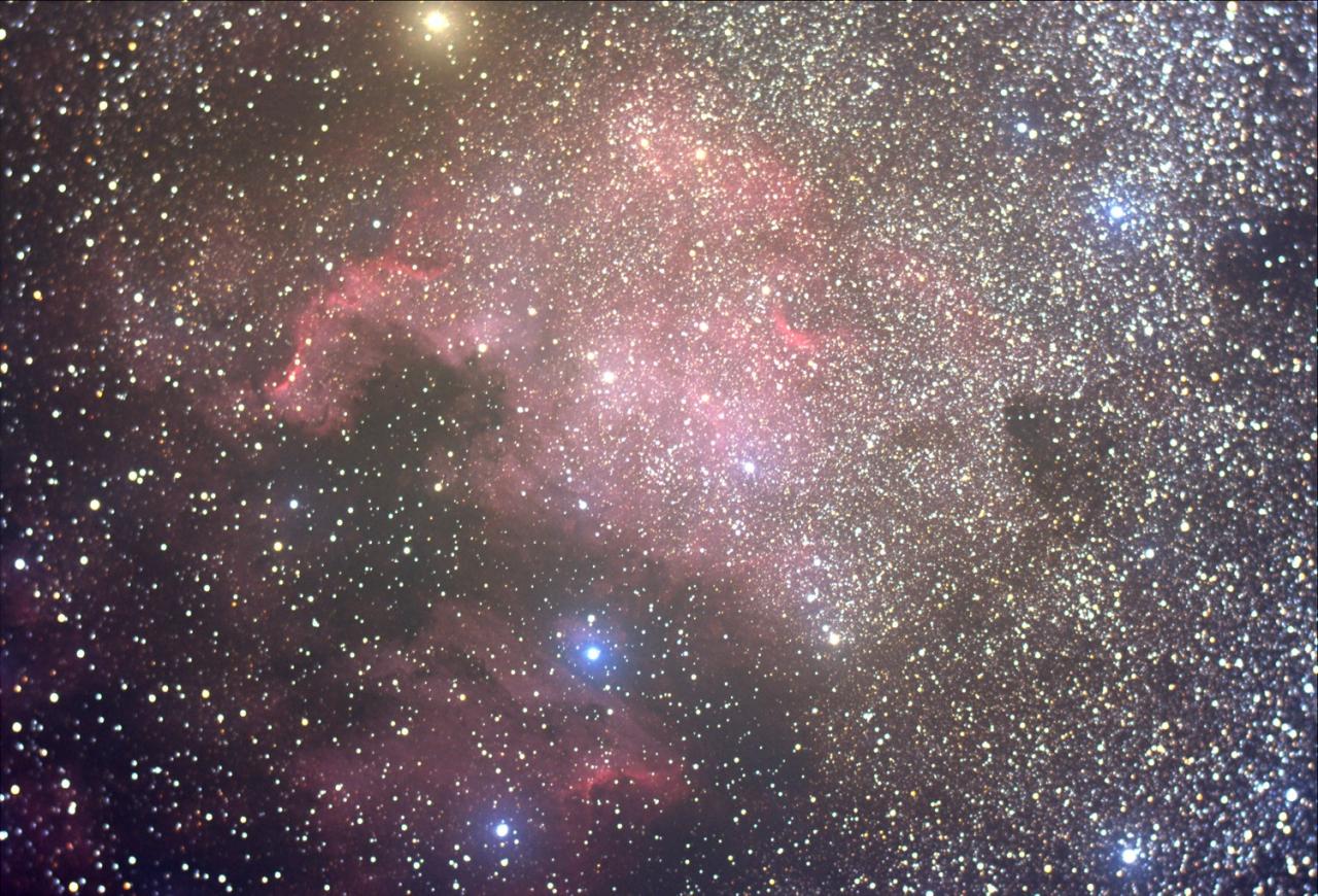 Nom : NGC7000 70-420+red00.6+Altait 108 mn-Astroart+Ftsw+Gimp_2.jpg
Affichages : 85
Taille : 238,2 Ko